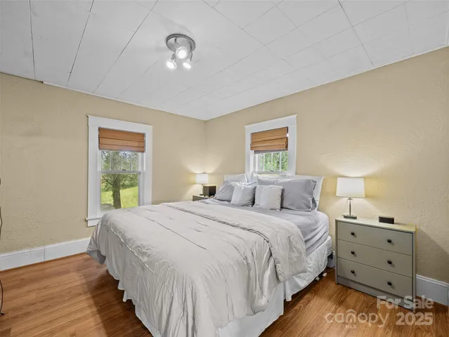 $1,190,000 | 1305 Halltown Road, Spruce Pine, NC 28777