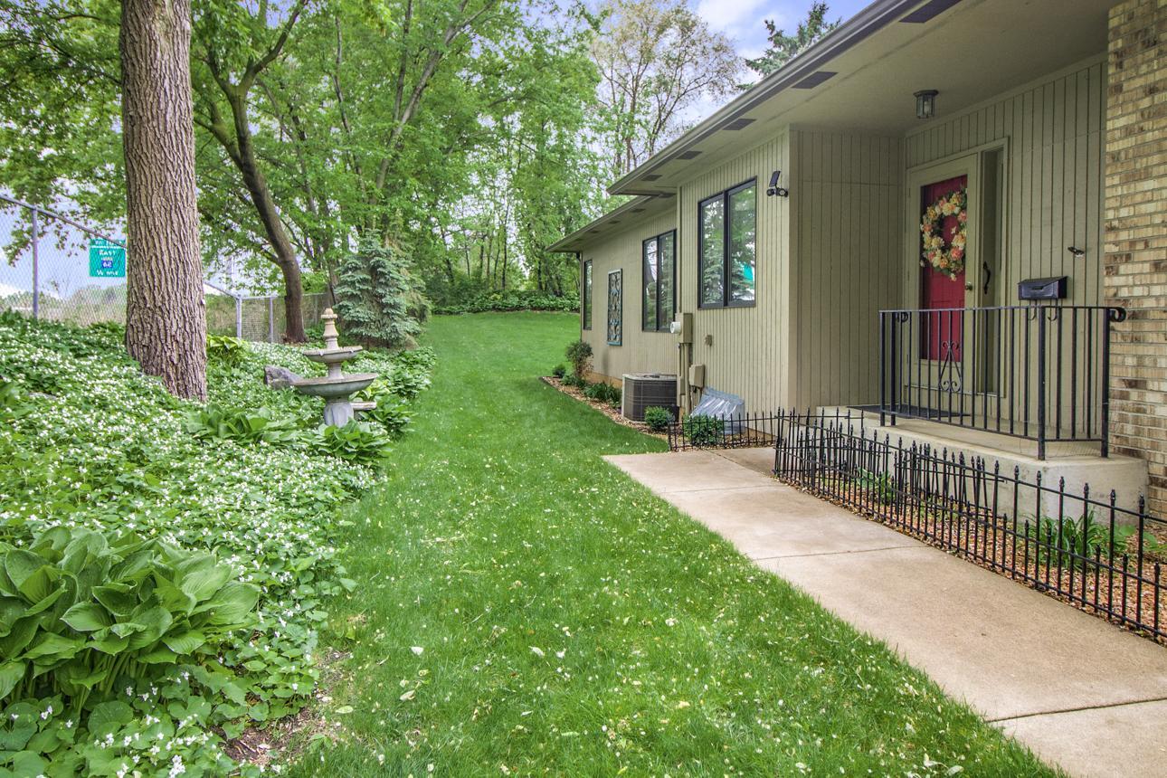 1900 Victoria Road South, Unit C Mendota Heights, MN 55118 - Photo 29 of 36