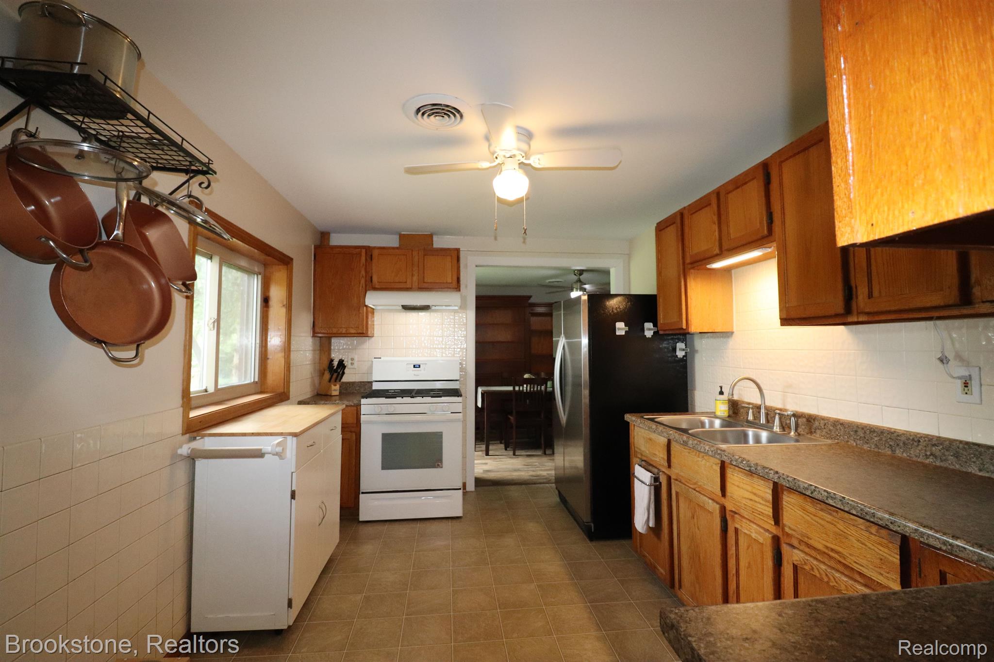 7460 Textile Road Ypsilanti, MI 48197 - Photo 19 of 36 kitchen as you view coming in the home