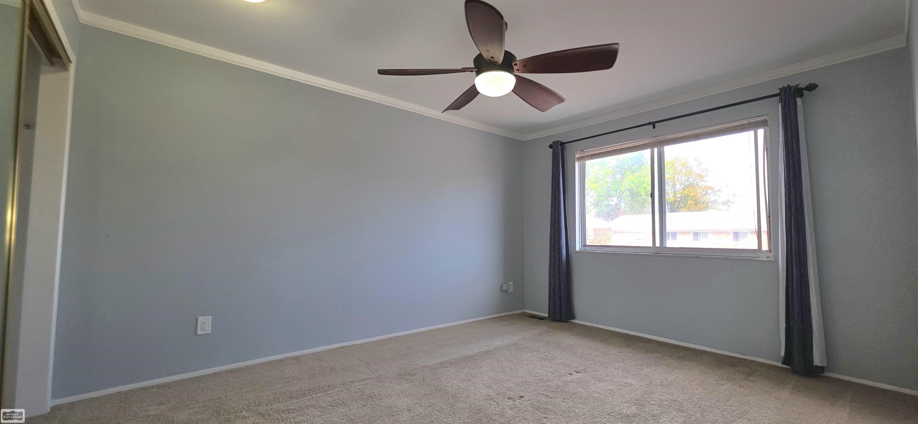 29632 Hoover Road Warren, MI 48093 - Photo 11 of 25 Primary Bedroom