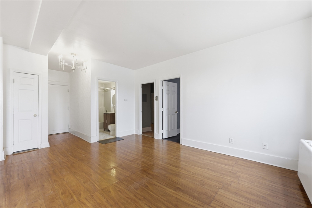 140 Chestnut Street, Unit 319 Springfield, MA 01103 - Photo 22 of 39