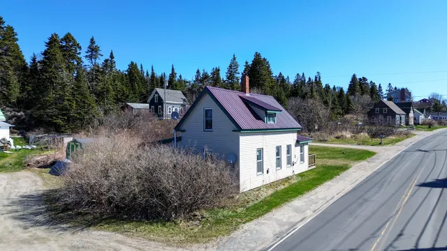 $79,900 | 68 Main Street, Jonesport, ME 04649