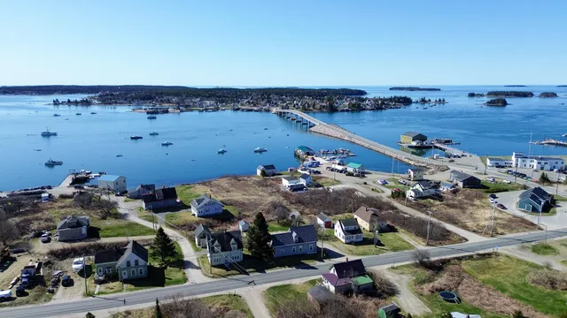 $79,900 | 68 Main Street, Jonesport, ME 04649