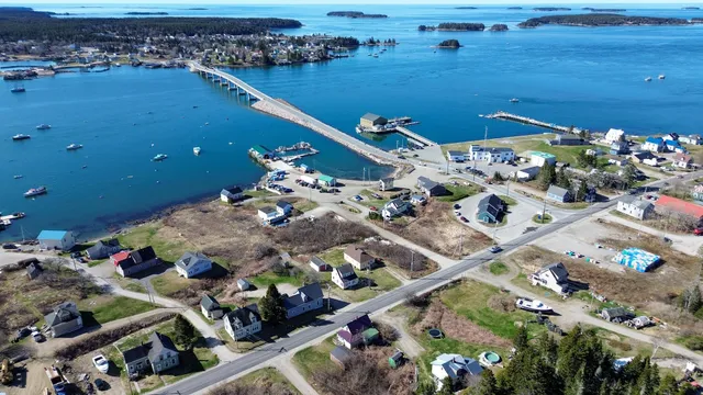 $79,900 | 68 Main Street, Jonesport, ME 04649