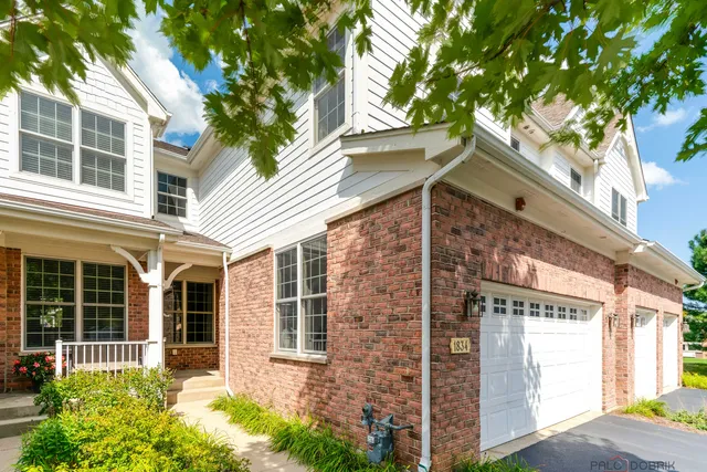 $457,500 | 1834 Torrey Parkway, Libertyville, IL 60048