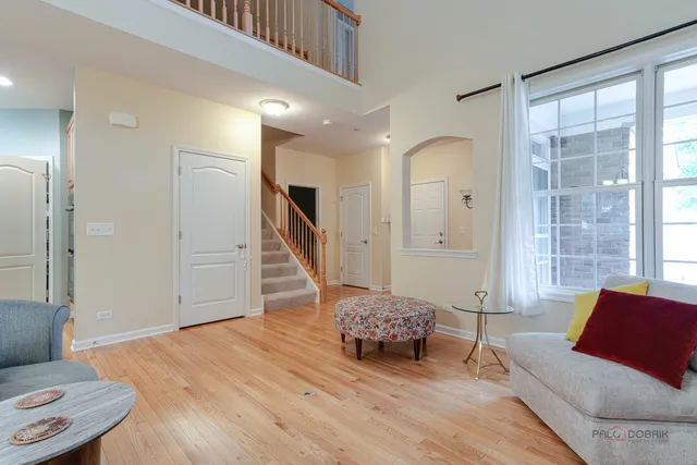 $457,500 | 1834 Torrey Parkway, Libertyville, IL 60048