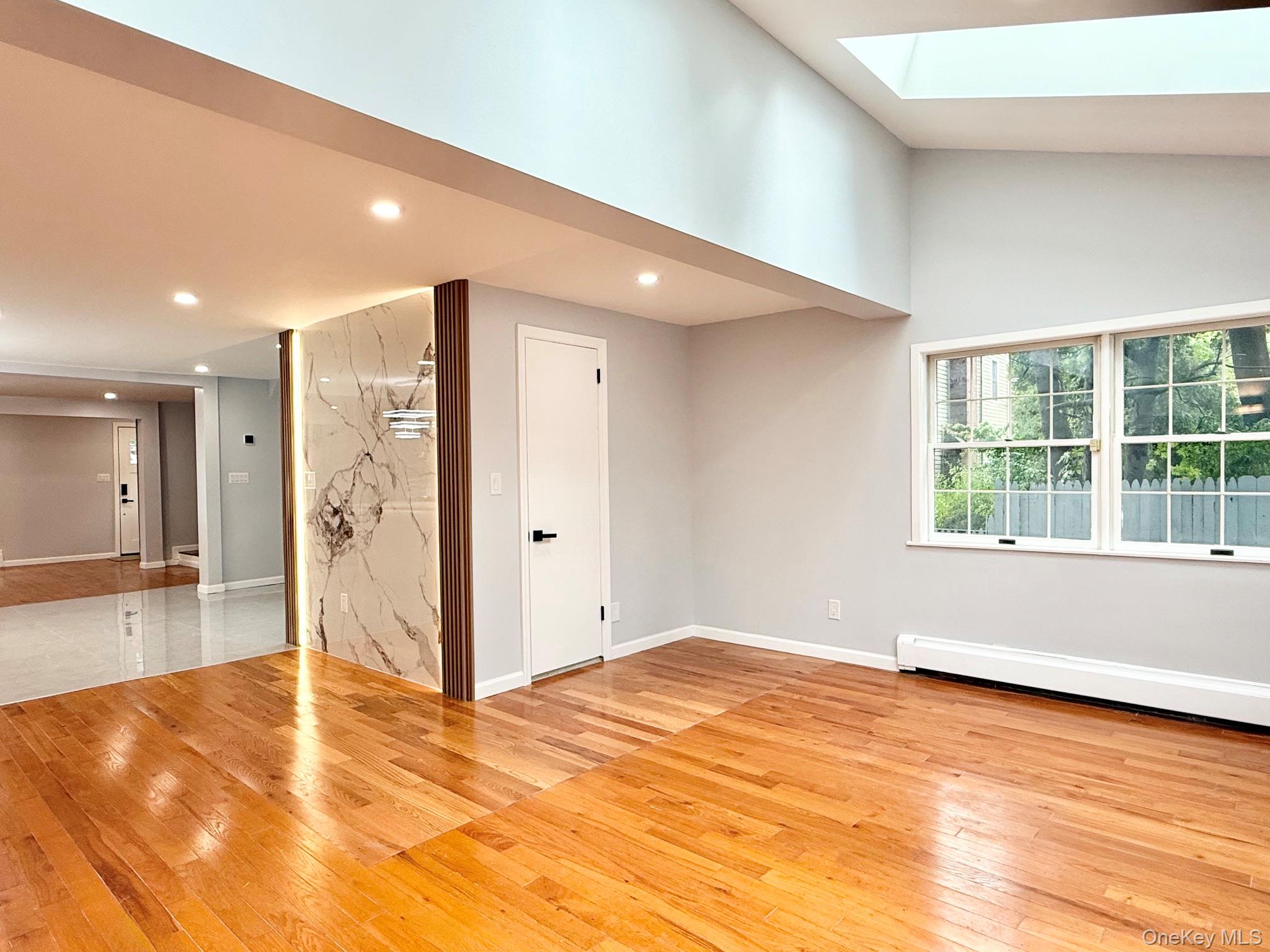 20 Baylis Place Syosset, NY 11791 - Photo 10 of 21