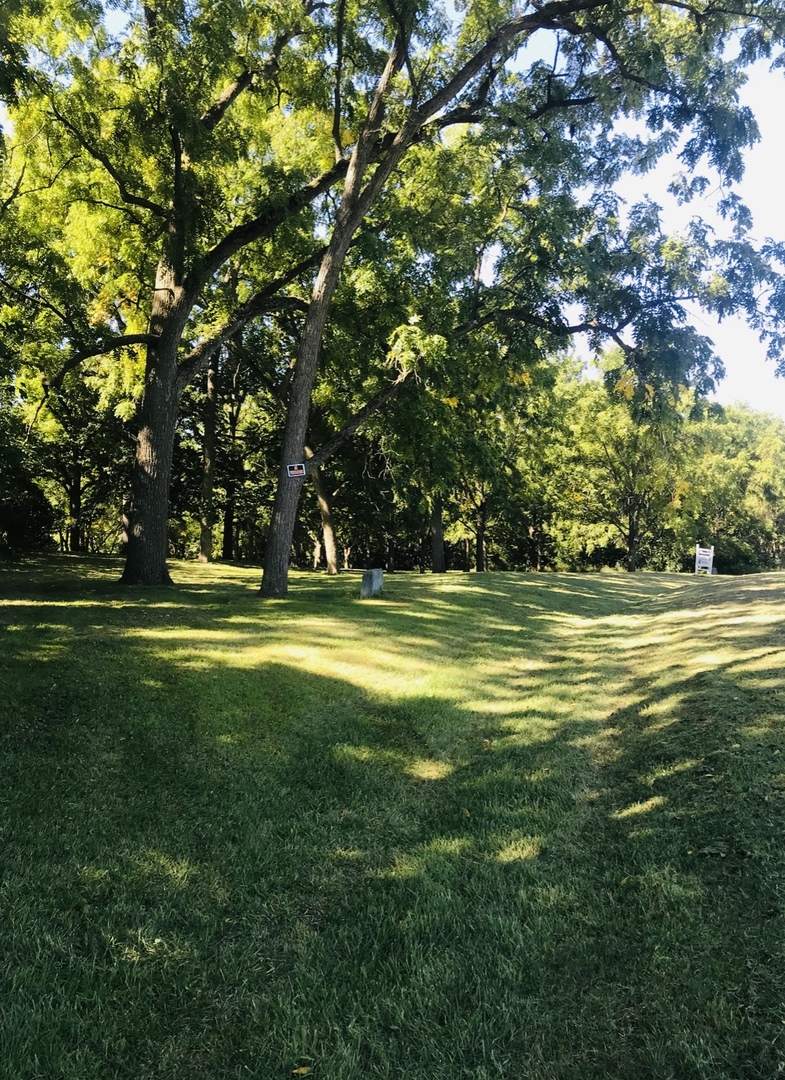 2618 3689th Road Sheridan, IL 60551 - Photo 6 of 16 a view of a volley ball court