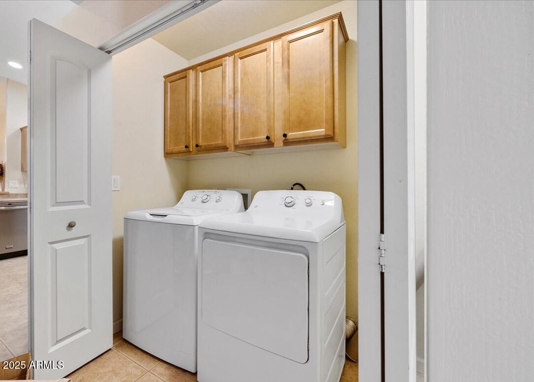 4580 East Steven Way Rimrock, AZ 86335 - Photo 15 of 17 a utility room with dryer and washer
