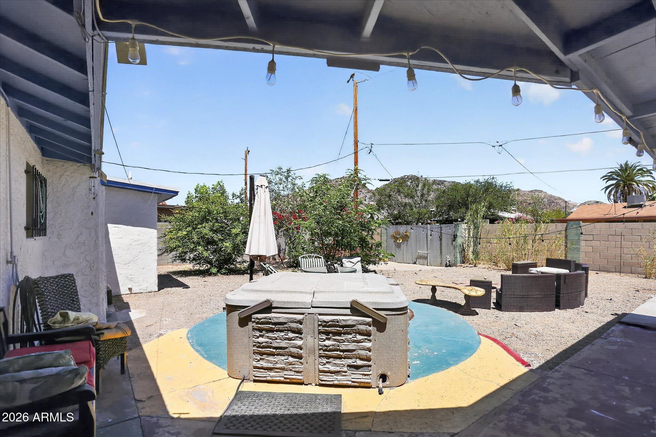 806 East Mountain View Road Phoenix, AZ 85020 - Photo 28 of 32