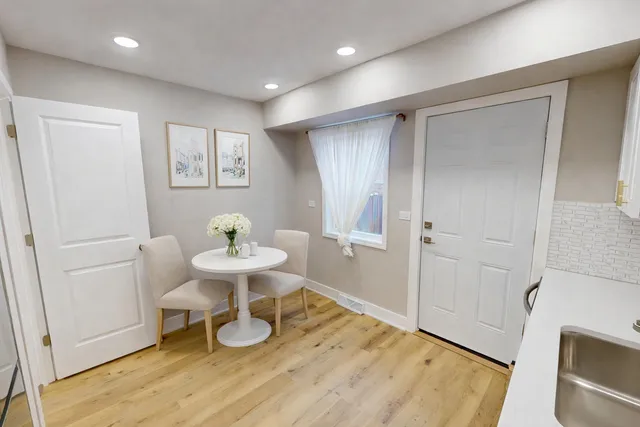 $375,000 | 1321 Pitner Avenue, Unit A, Evanston, IL 60201