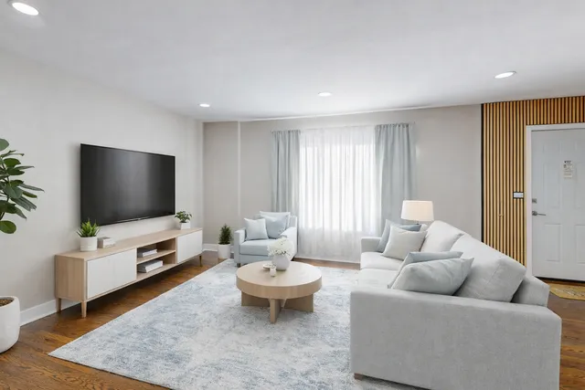 $375,000 | 1321 Pitner Avenue, Unit A, Evanston, IL 60201