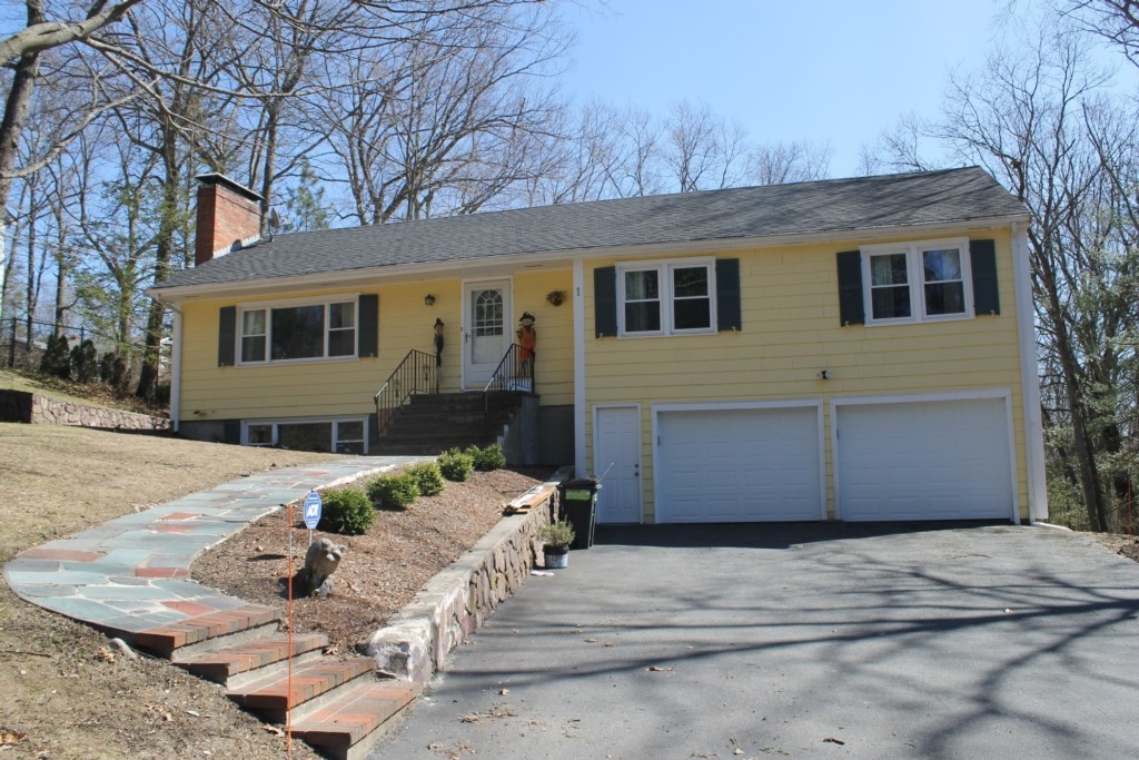 1 Skyview Road Lexington, MA 02420 - Photo 1 of 26 Gallery Image 1