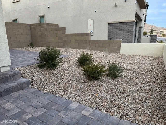 $3,550 | 607 La Vista Acrs Lane, Las Vegas, NV 89138