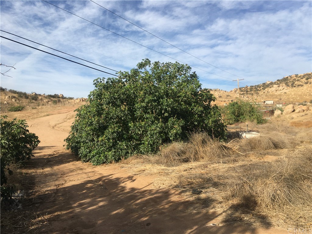 1 El Baquero Road Perris, CA 92570 - Photo 5 of 11