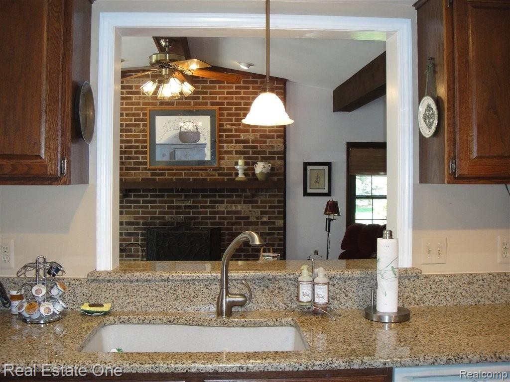 1221 Hathaway Rising Rochester, MI 48306 - Photo 11 of 25 Kitchen opens to GR
