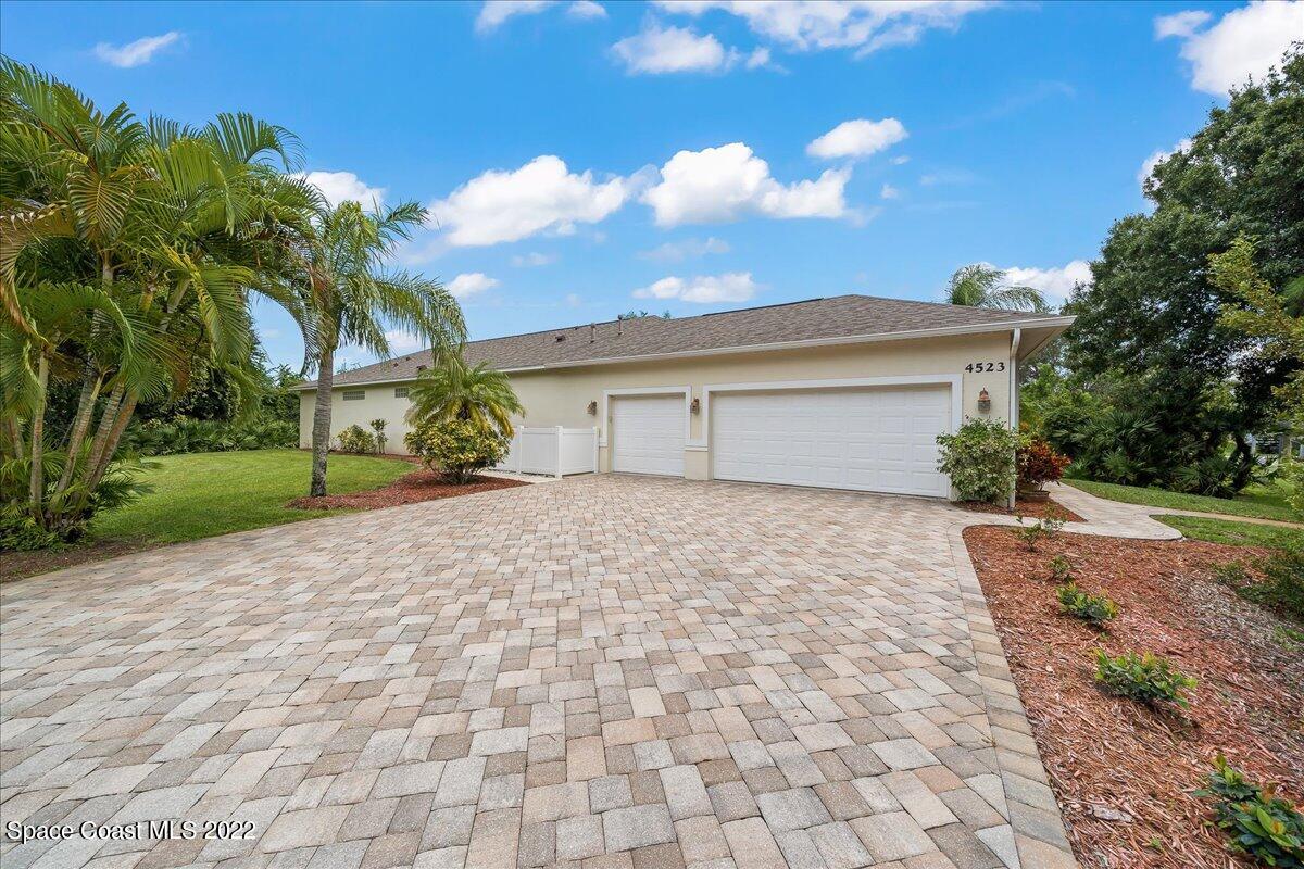 4523 Long Lake Road Melbourne, FL 32934 - Photo 3 of 54 42-untitled-12