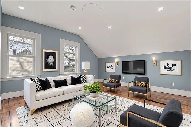 $1,800 | 170 Allston Street, Unit 3, Providence, RI 02908