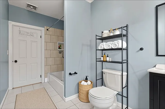 $1,800 | 170 Allston Street, Unit 3, Providence, RI 02908