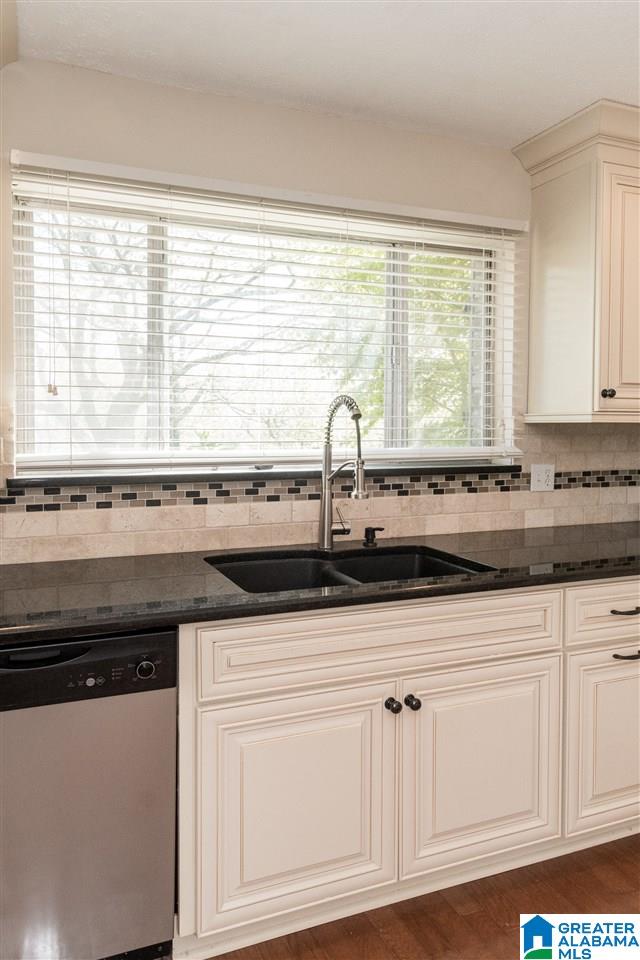 924 Wickford Road Birmingham, AL 35216 - Photo 15 of 50