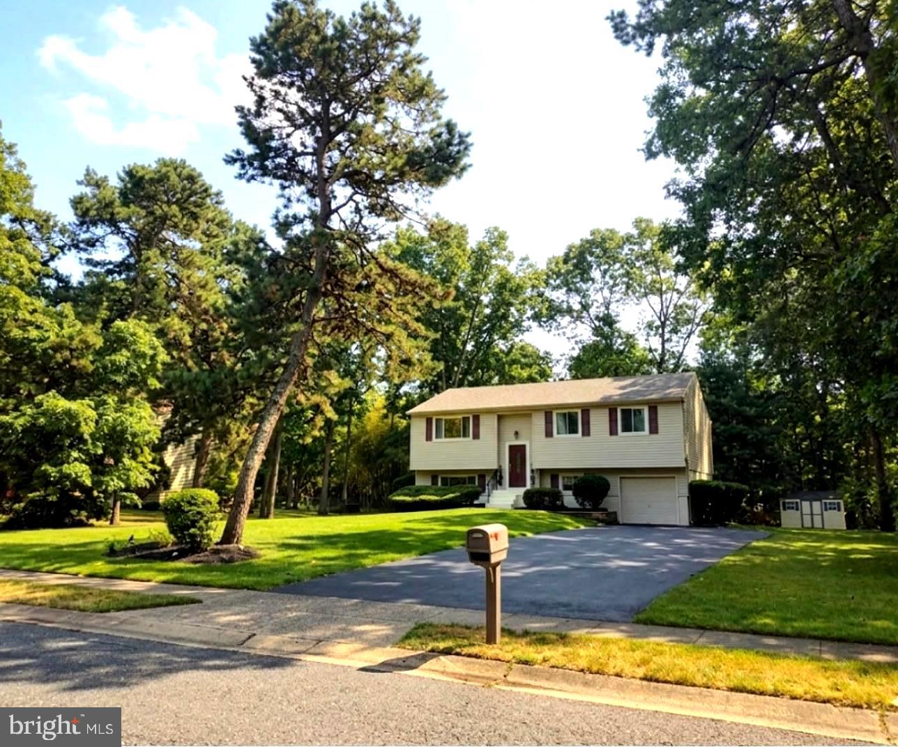 809 Anthony Road Atco, NJ 08004 - Photo 2 of 38 Beautiful landscape lot