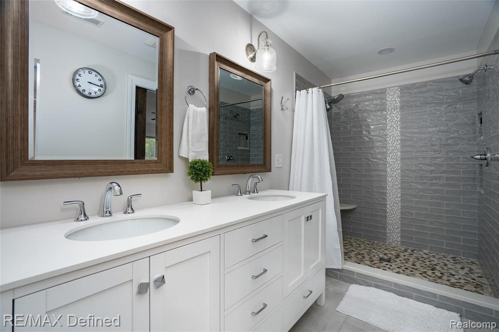 840 Cobblestone Drive Rochester Hills, MI 48309 - Photo 23 of 50