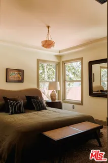 $1,399,000 | 2807 Somerset Drive, Los Angeles, CA 90016