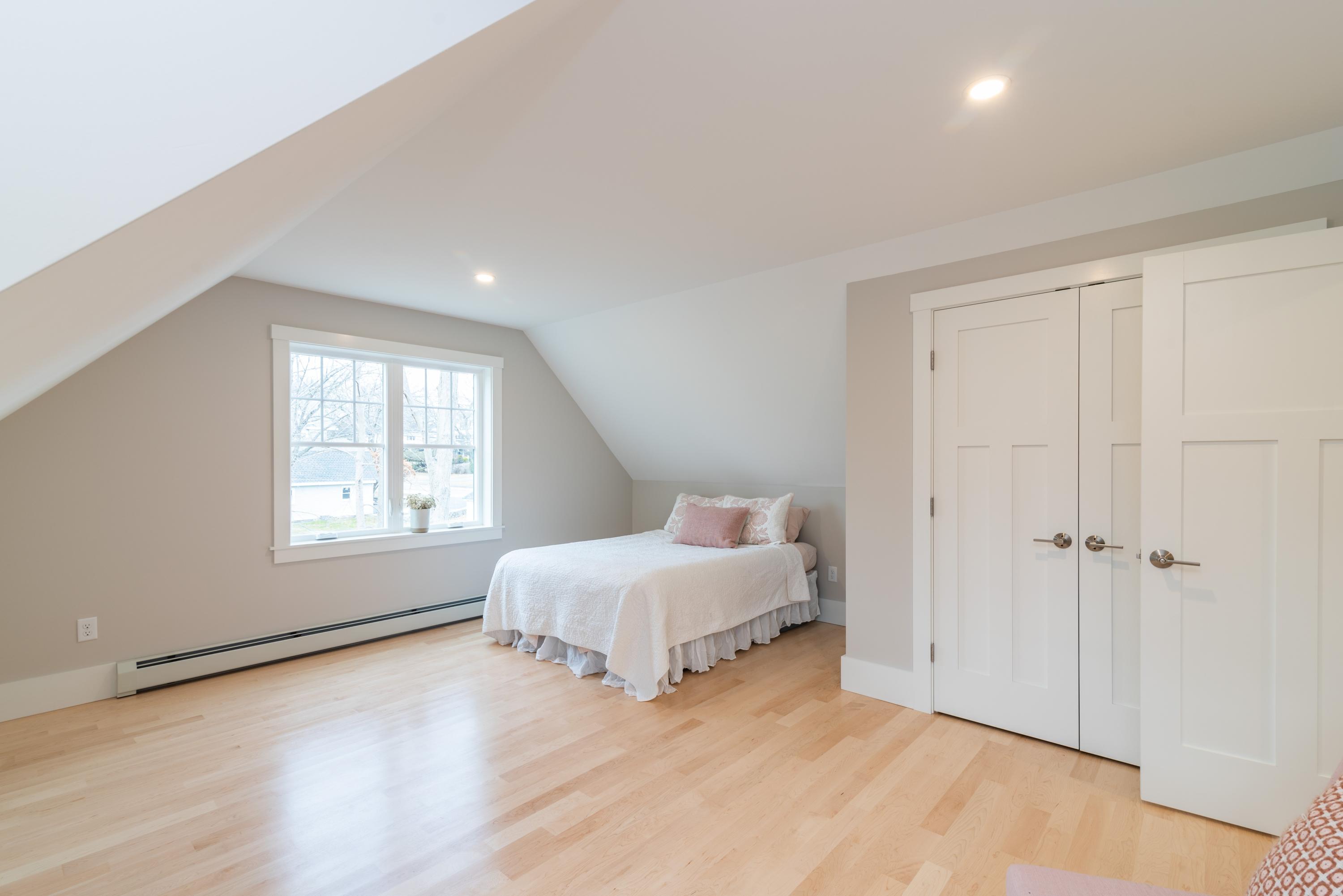 973 Shore Road Cape Elizabeth, ME 04107 - Photo 23 of 37 03_973ShoreRd_2006_HiRes