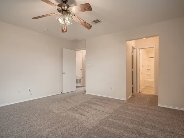 $1,900 | 2002 Nogales Trail, Austin, TX 78744