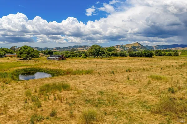 $1,595,000 | 5266 Old Sonoma Road, Napa, CA 94559