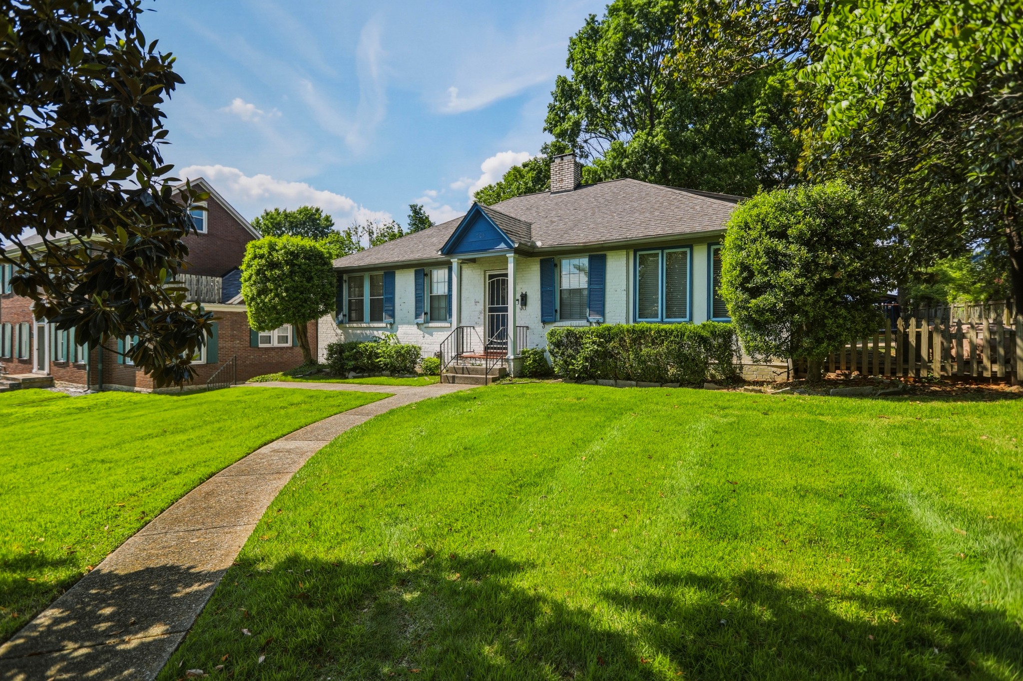 703 5th Avenue West Springfield, TN 37172 - Photo 1 of 37