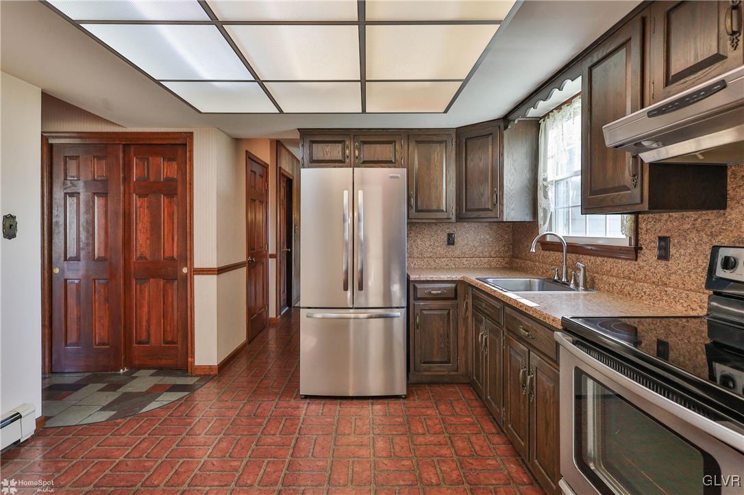 922 Breidinger Road Nazareth, PA 18064 - Photo 11 of 45