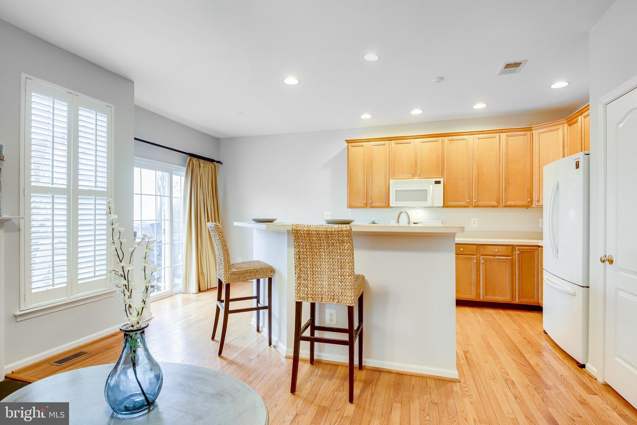 25374 McIntyre Square Chantilly, VA 20152 - Photo 9 of 32