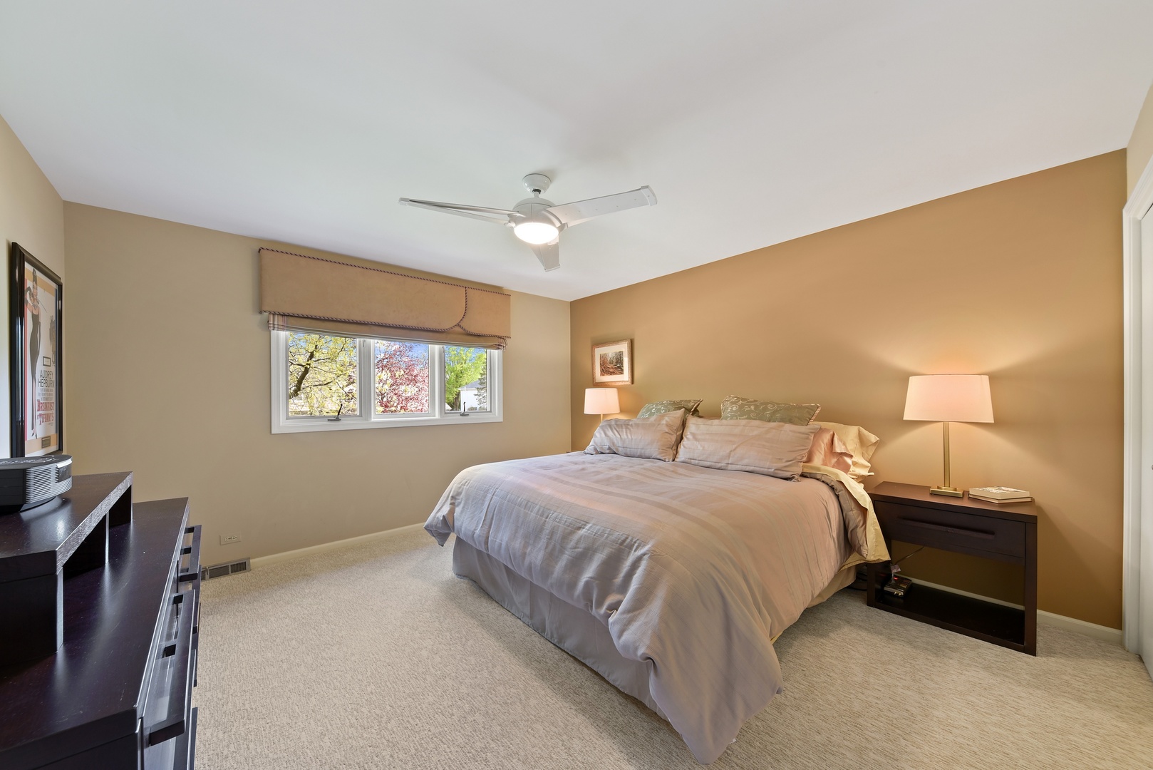 790 East Gartner Road Naperville, IL 60540 - Photo 23 of 34