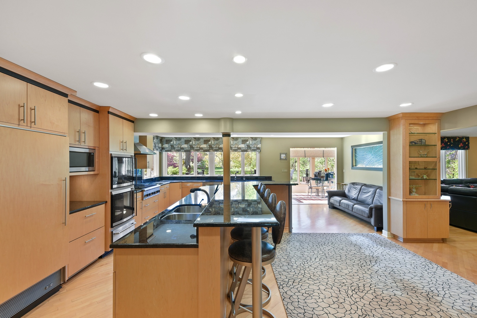 790 East Gartner Road Naperville, IL 60540 - Photo 7 of 34