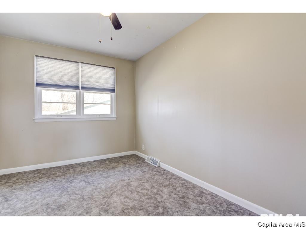 9 Stelte Lane Springfield, IL 62702 - Photo 20 of 33