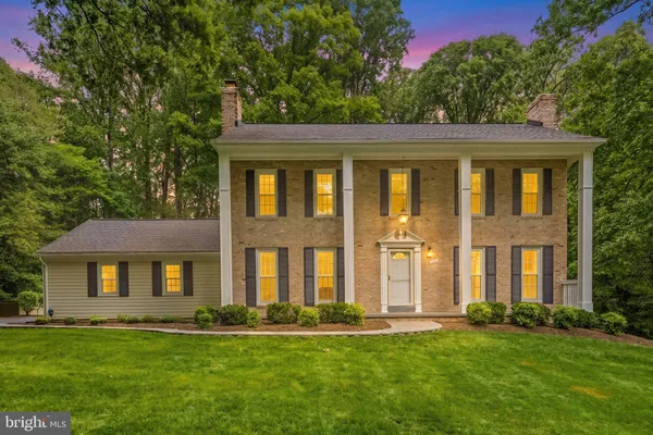 $1,200,000 | 11906 Paradise Lane, Oak Hill, VA 20171