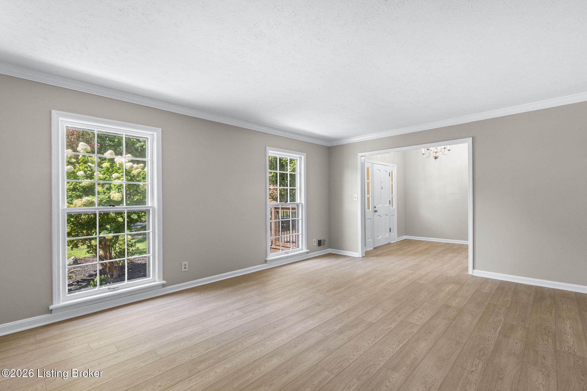 7705 Tempsclair Road Louisville, KY 40220 - Photo 9 of 61 10-web-or-mls-4F0A4974