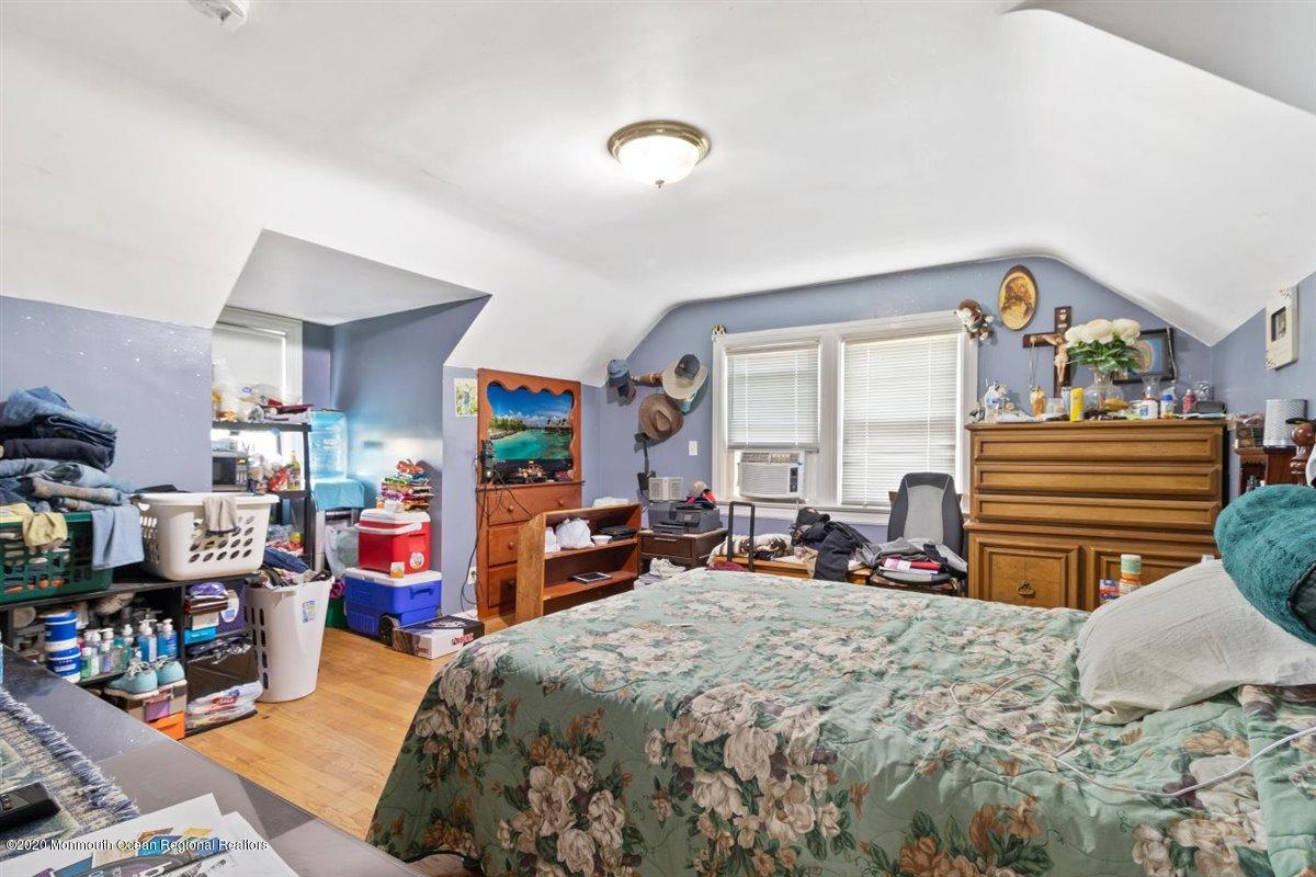 321 Pfister Road Jackson, NJ 08527 - Photo 20 of 30 a bed room with bed and a window