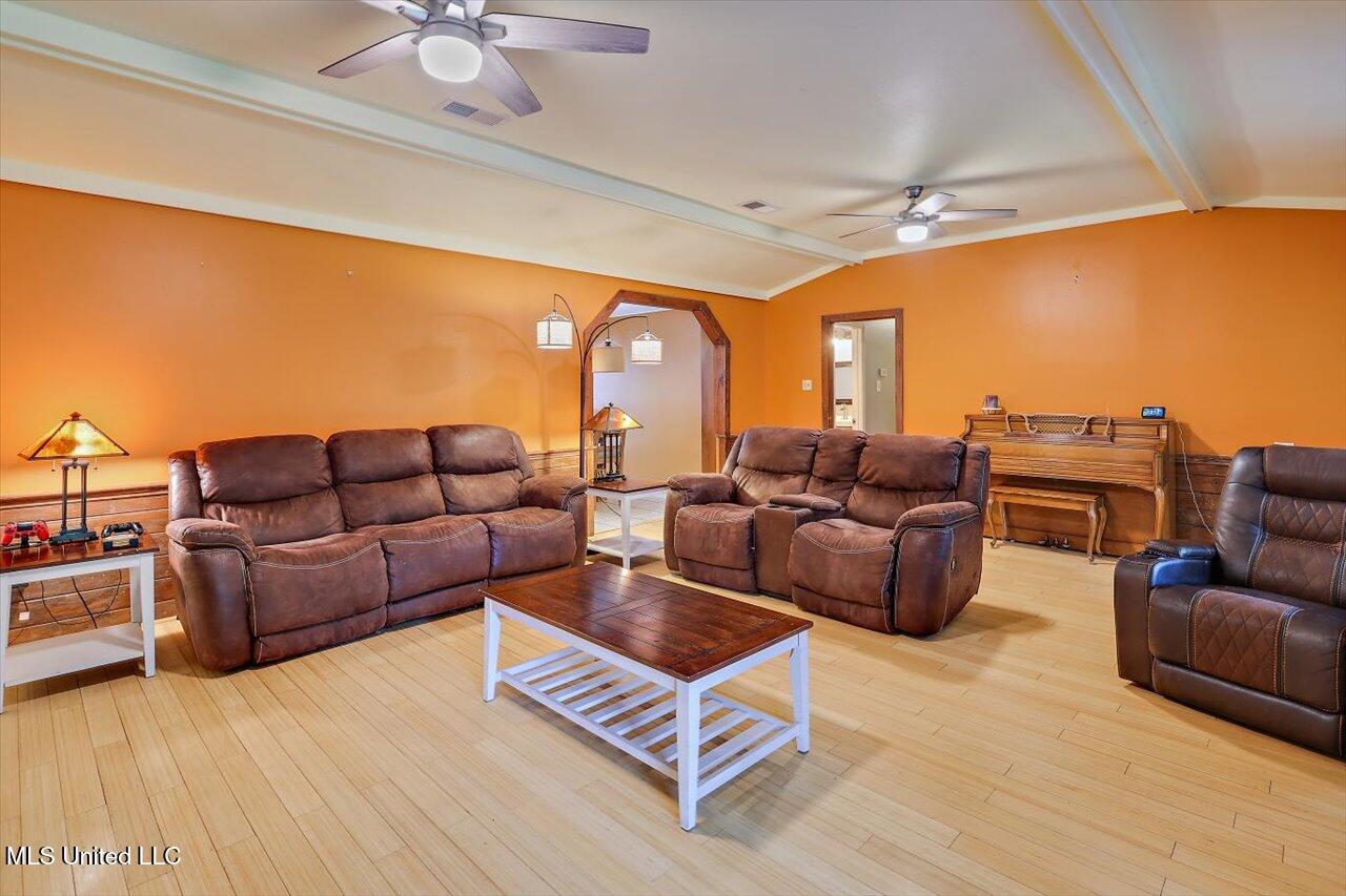 162 South Eagle Ridge Drive Florence, MS 39073 - Photo 11 of 37 10-162 S Eagle Ridge Dr