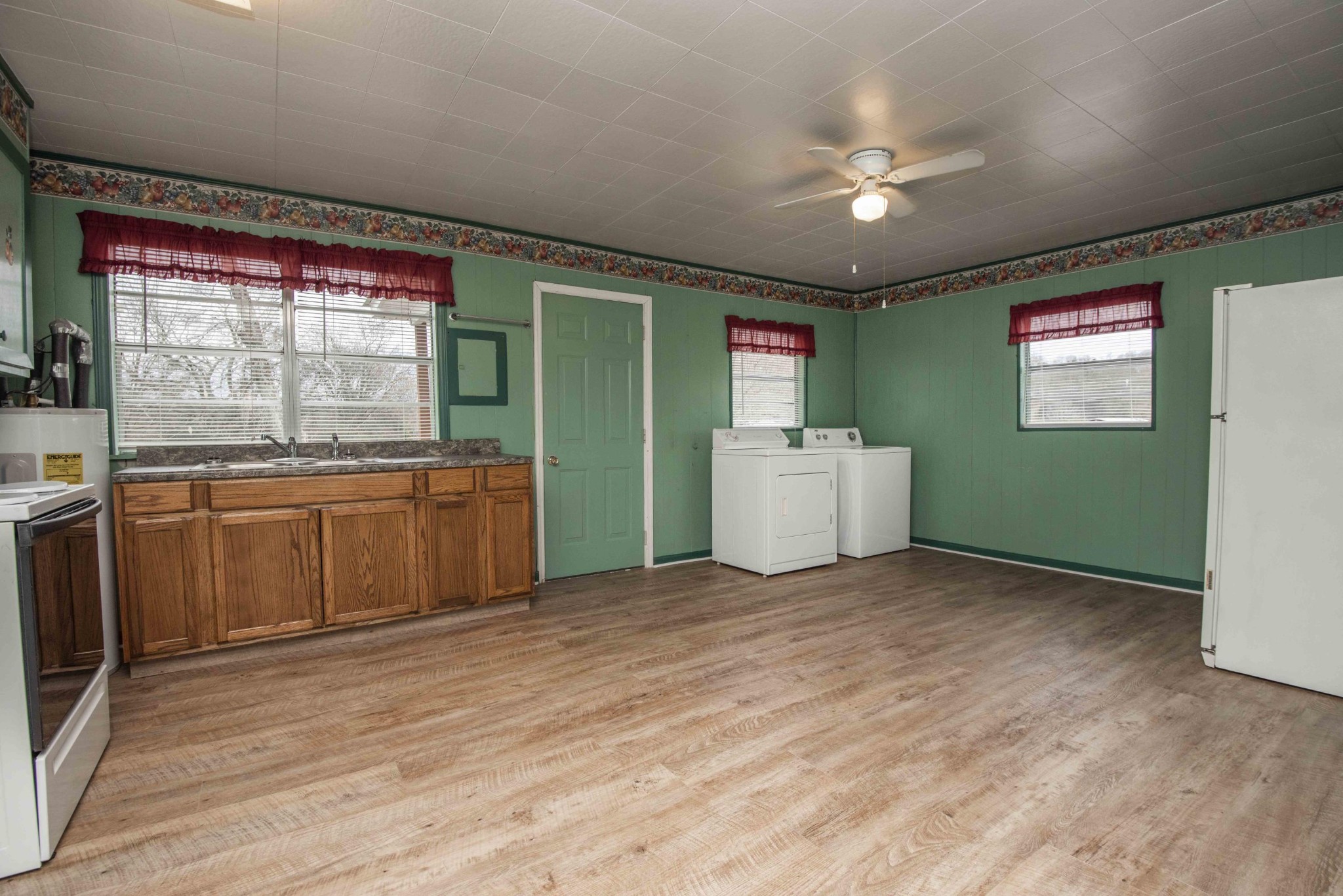 6435 Hotchkiss Valley Road Loudon, TN 37774 - Photo 12 of 34 Gallery Image 12