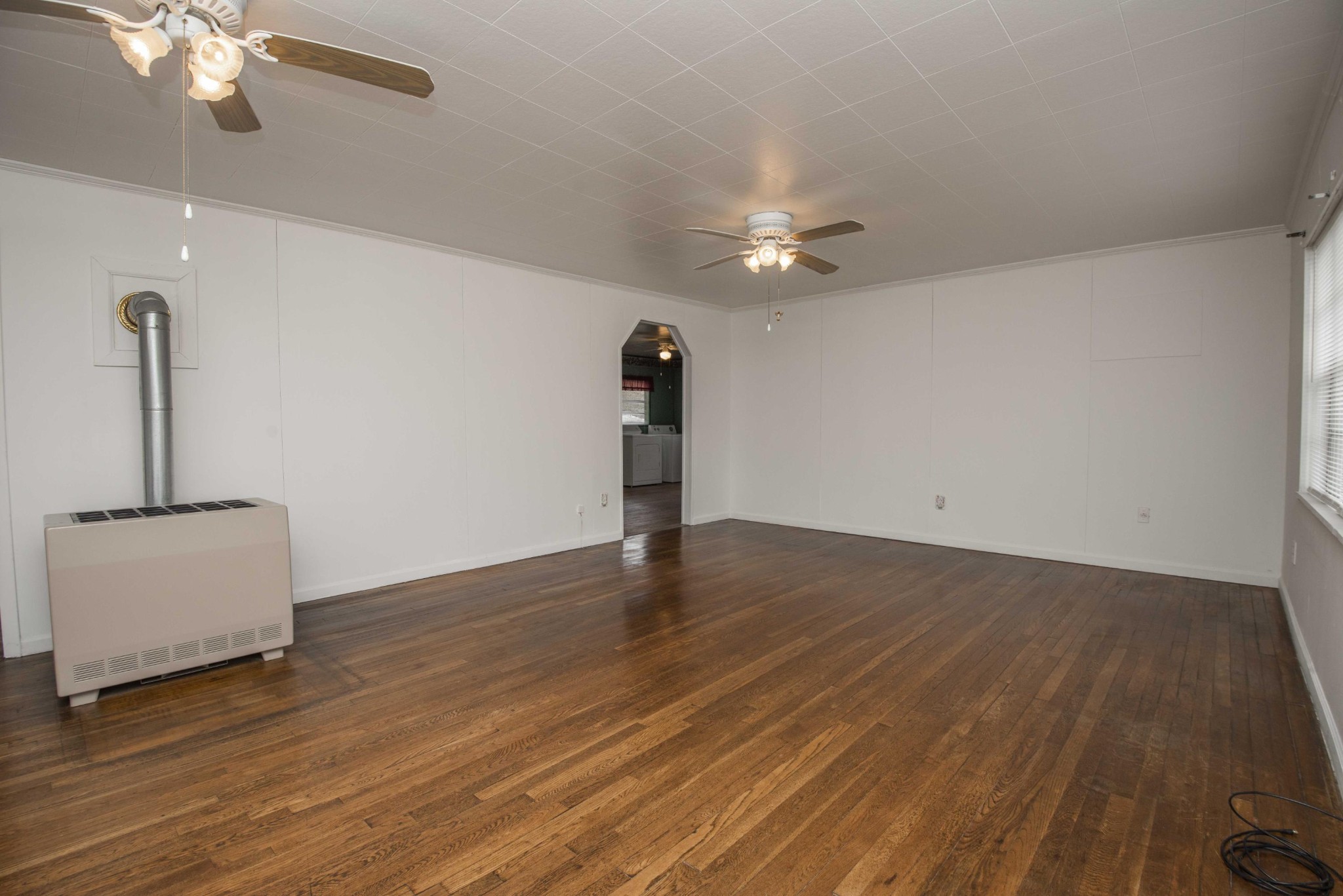 6435 Hotchkiss Valley Road Loudon, TN 37774 - Photo 3 of 34 Gallery Image 3