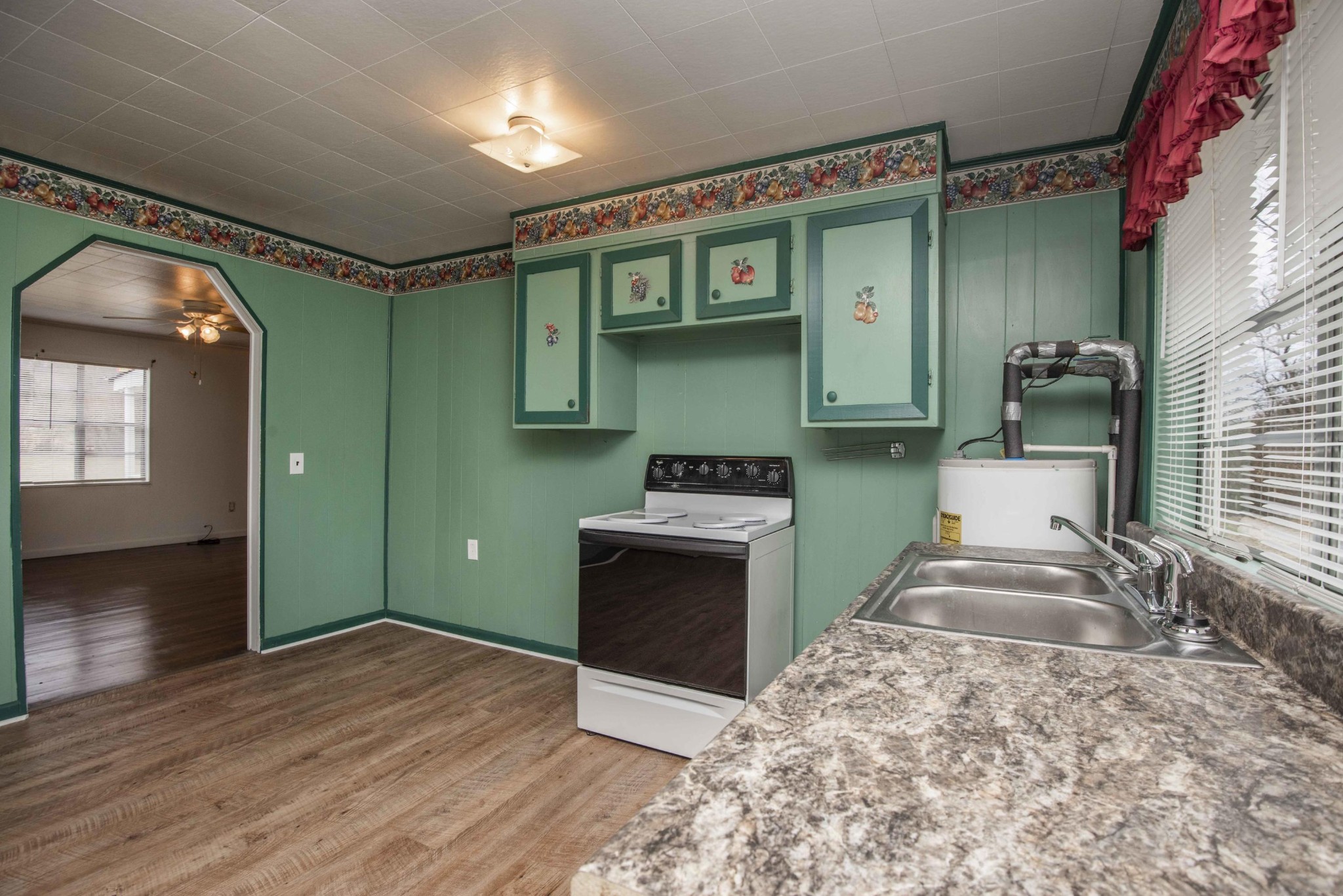 6435 Hotchkiss Valley Road Loudon, TN 37774 - Photo 10 of 34 Gallery Image 10