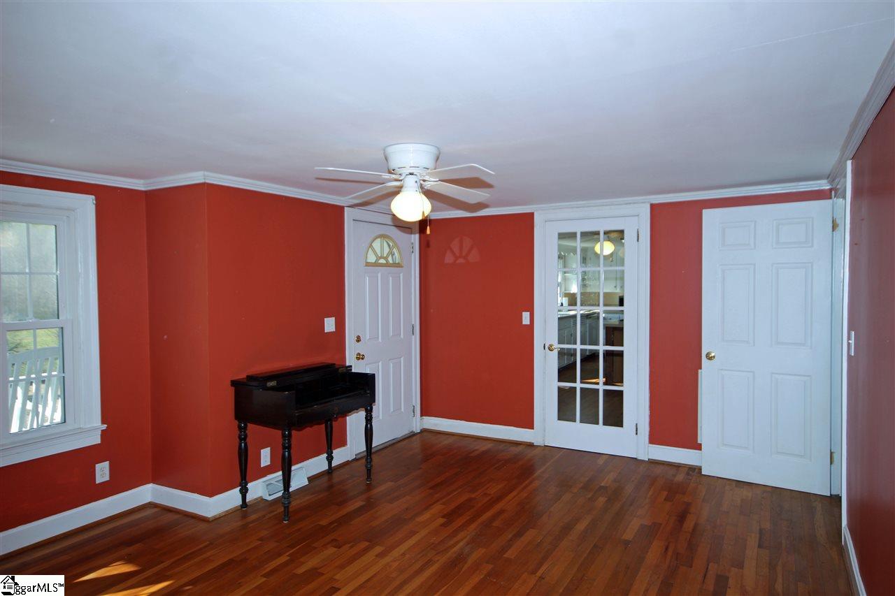 95 North Southerlin Road Travelers Rest, SC 29690 - Photo 5 of 23 Gallery Image 5