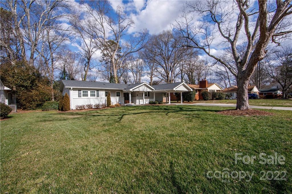 5539 Murrayhill Road Charlotte, NC 28210 - Photo 2 of 46 a front view of a house with a yard