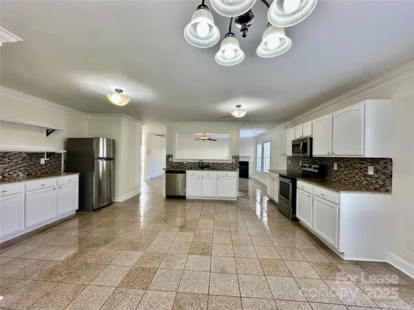 $2,300 | 4115 Rosefield Court, Charlotte, NC 28215