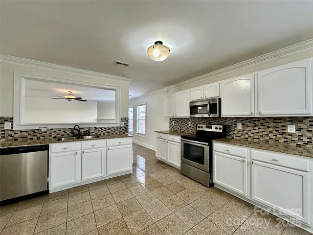 $2,550 | 4115 Rosefield Court, Charlotte, NC 28215