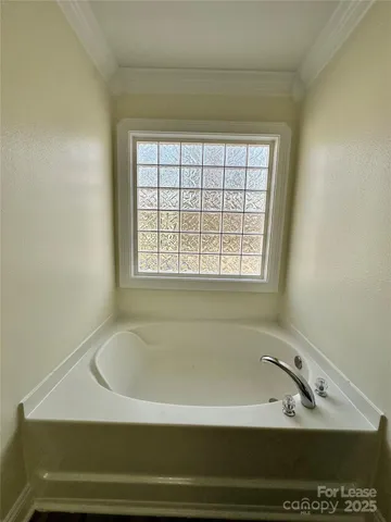 $2,550 | 4115 Rosefield Court, Charlotte, NC 28215