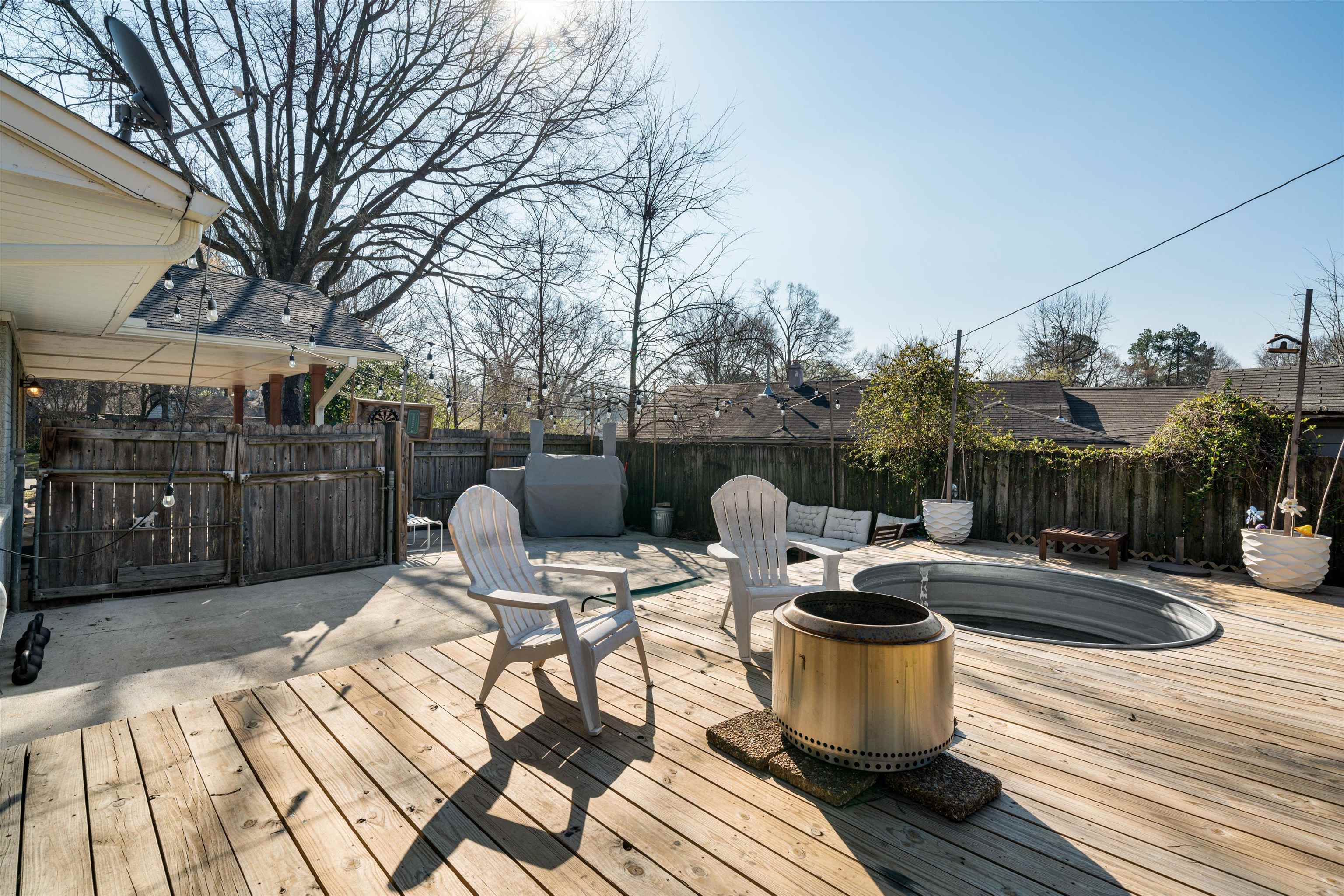 1081 Wilbec Road Memphis, TN 38117 - Photo 17 of 18 a view of outdoor space yard and patio