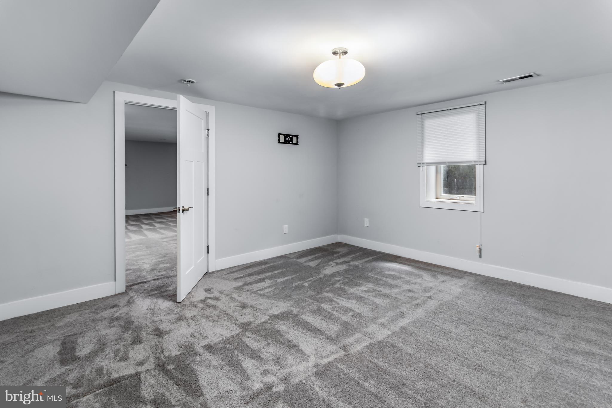 7516 Glenriddle Road Bethesda, MD 20817 - Photo 38 of 42
